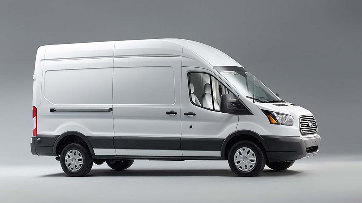 Las grandes familias están empezando a adoptar el Ford Transit en vez