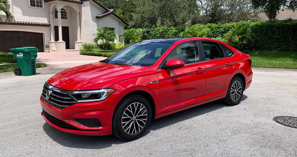 2019 Volkswagen Jetta 1.8 T Sel Volkswagen Jetta SEL del 2019, elegante, deportivo y muy seguro • AUTORUTAS